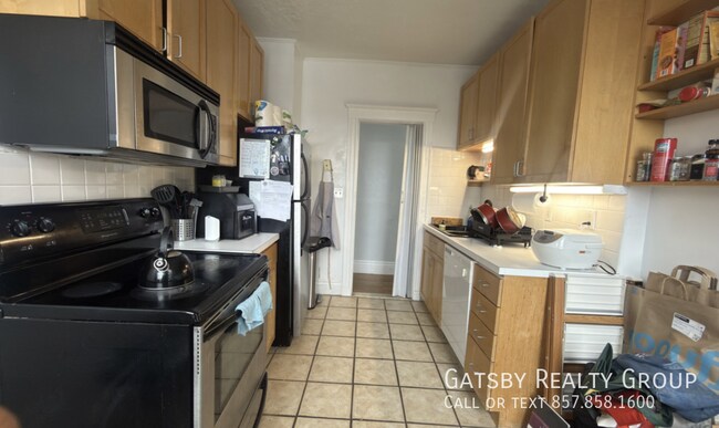 Building Photo - 1746 Commonwealth Ave Unit 12R