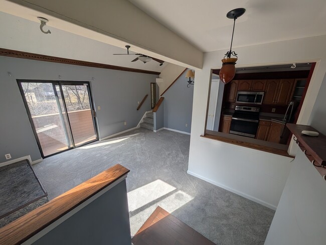 Building Photo - 55 Cross St Unit A2