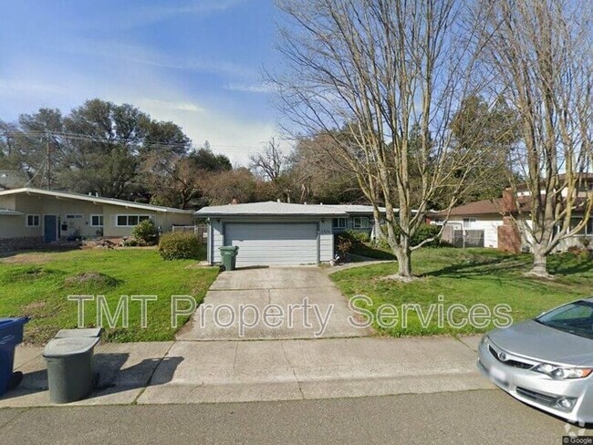 Building Photo - 5525 Beauregard Way Rental
