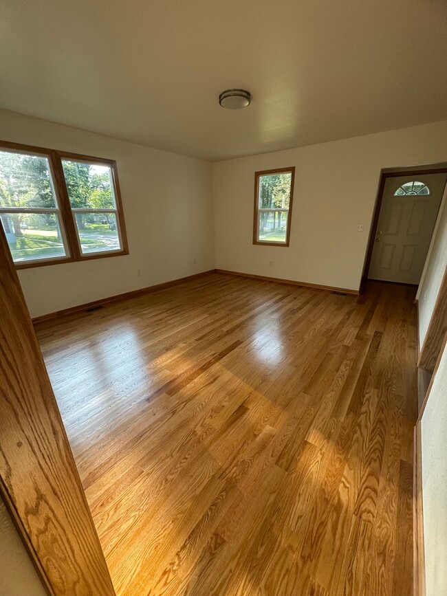 Photo - 420 Ridgeland Ave