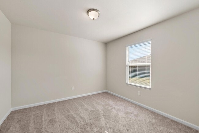Photo - 511 Whispering Creek Ave