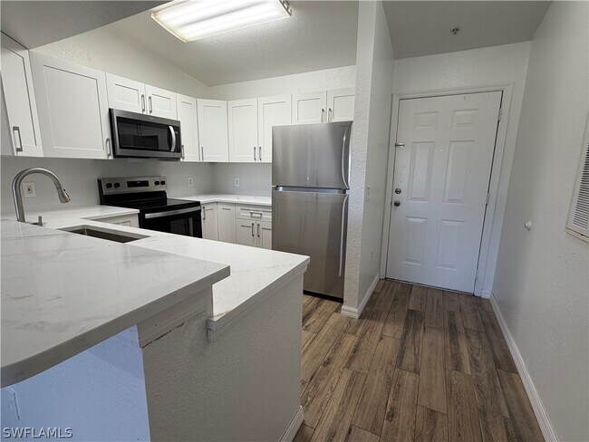 Photo - 8274 Key Royal Cir Unit 1032