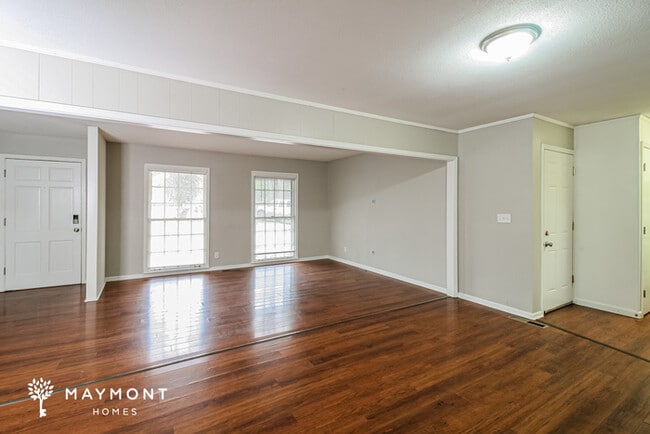 Photo - 4220 Hillswood Ln