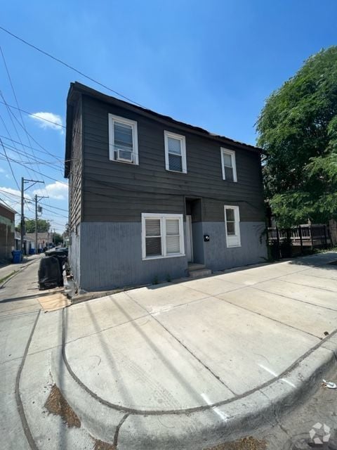 Building Photo - 1801 W 21st St Rental
