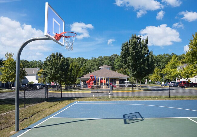 Photo - The Willows at Collingwood Park