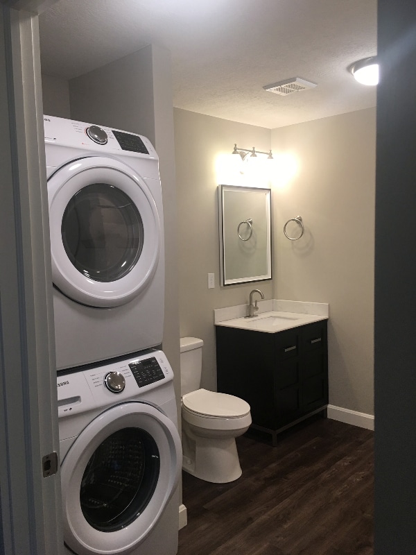 Photo - 320 E Main St