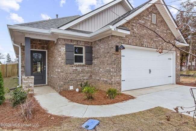 Photo - 621 Stillwater Cv
