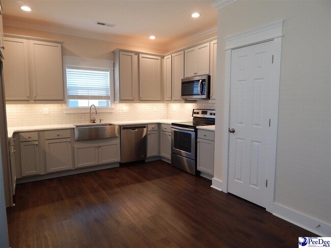 Photo - 3750 Tetbury St