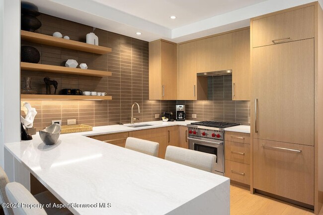 Photo - 130 Wood Rd Unit 460-462