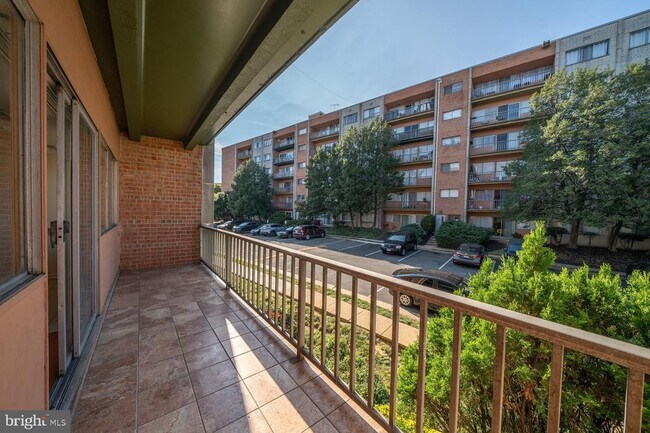 5801 Quantrell Ave Unit 308