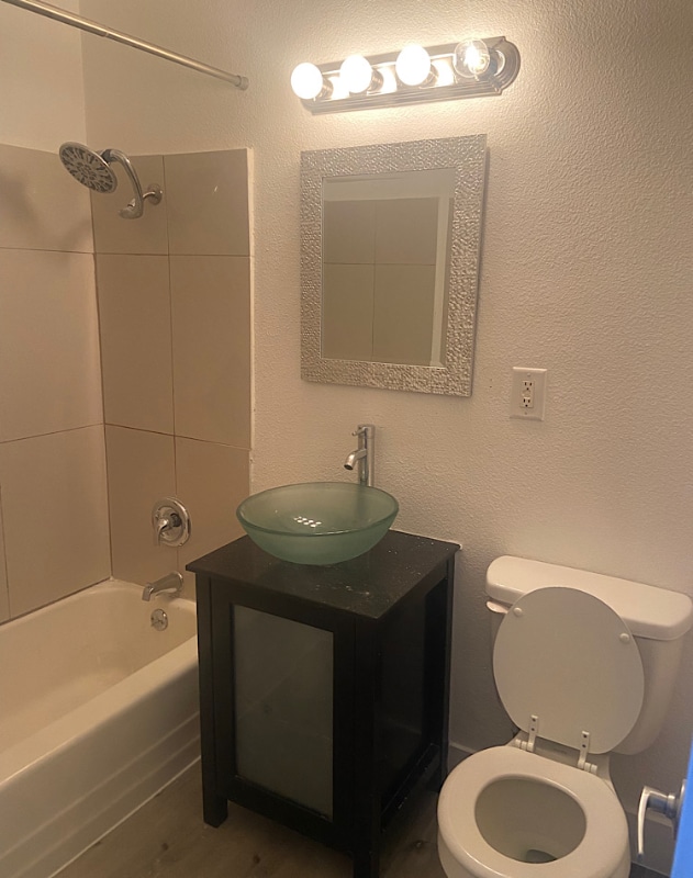 Photo - 1520 S Casino Center Blvd