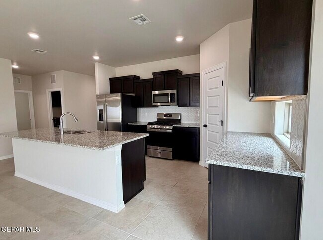 Photo - 7409 Scarlet Oak Pl