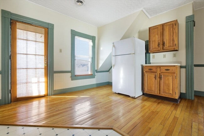 Photo - 74 Dartmouth St Unit #3