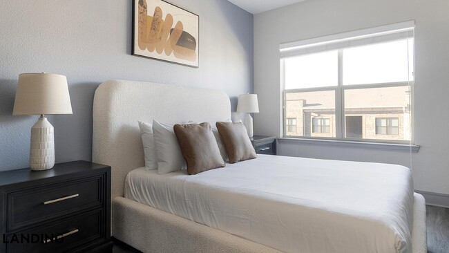 Photo - 6300 F 423 Unit 3307