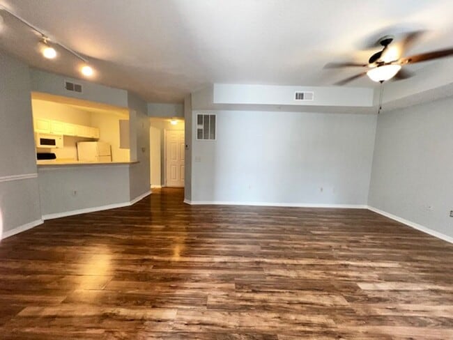 Photo - MOVE IN NOW! 2x2 WITH FRESH INTERIOR PAINT & LAMINATE WOOD FLOORING! PRIVATE BALCONY!!! Unit 4 212