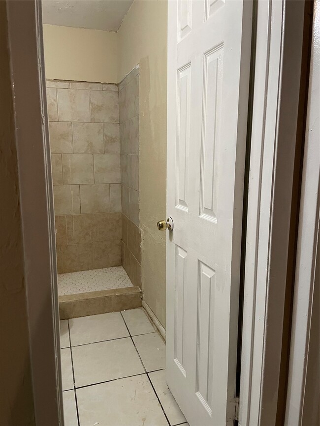 Photo - 419 Fisher St