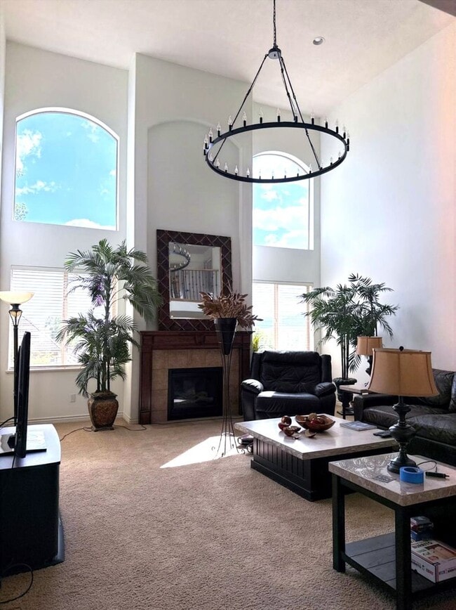 Building Photo - 2251 Pebblestone Ln W Unit 1