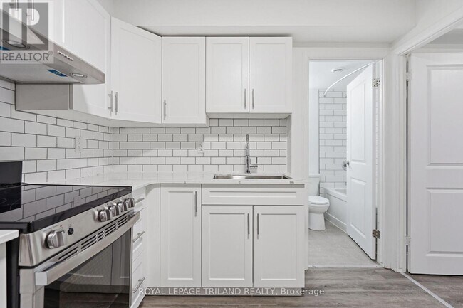 Photo - 227 Cathcart St Unit 106