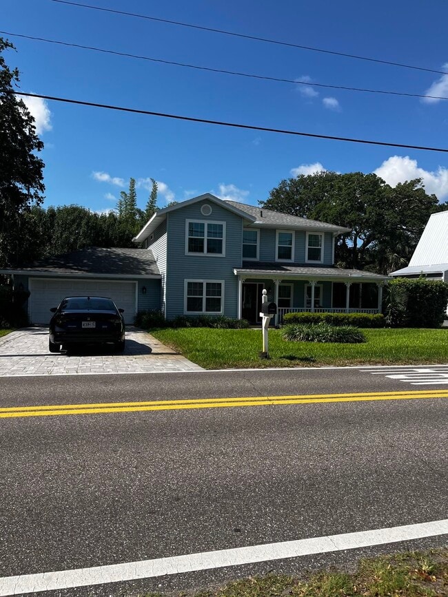 Photo - 409 A St