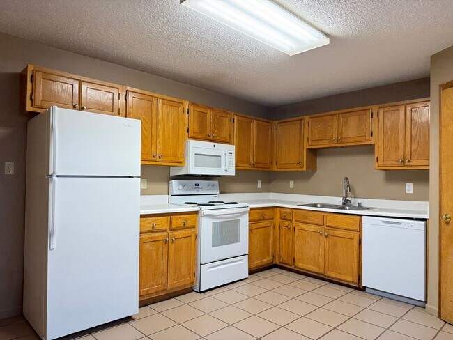 Photo - 20 Edgehill Cove