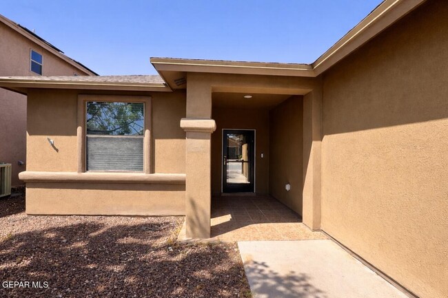 Building Photo - 5525 Jim Castaneda Dr