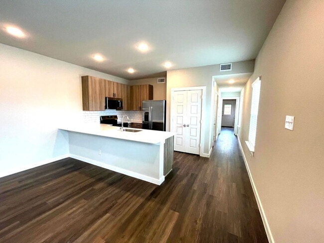 Building Photo - 1340 Co Rd 1106 Unit 01154