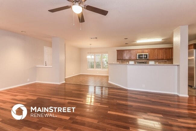Photo - 520 Welch Dr