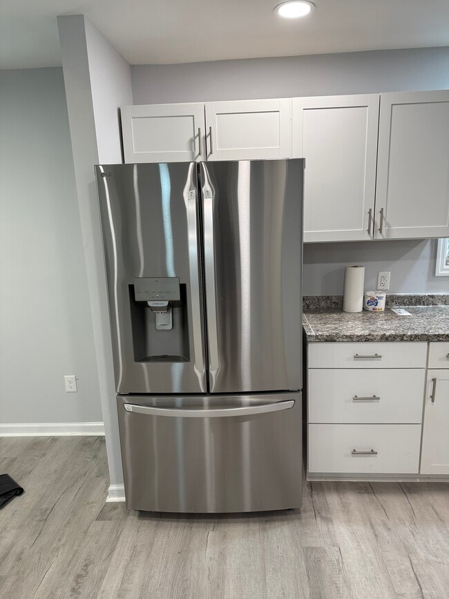 Building Photo - 638 Cashew St