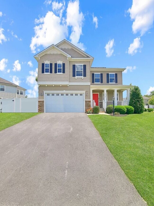 Amazing 3 Level Corner Lot Home in Waldorf... - Amazing 3 Level Corner Lot Home in Waldorf...