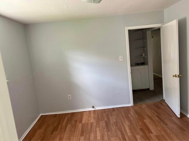 Photo - 1648 Kildeer St