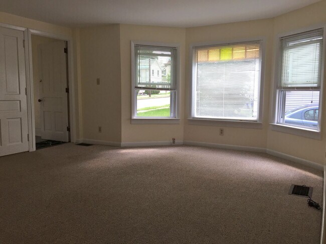 Photo - 46 Chase St Unit #1