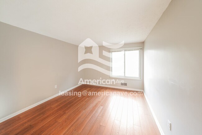 30 Tilegate Glen
