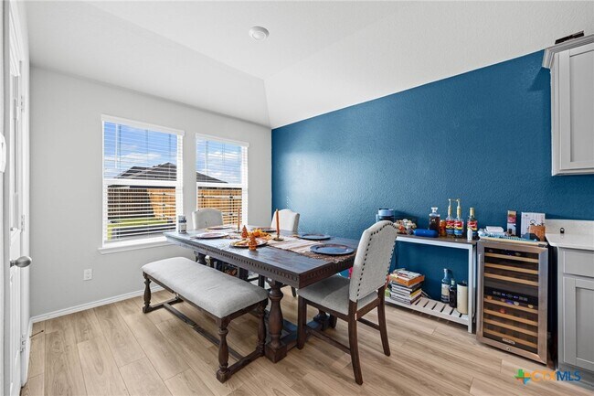Photo - 7203 Gilbert Dr