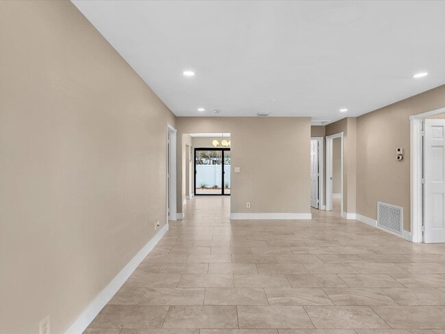 Photo - 5408 NE 3rd Ter.