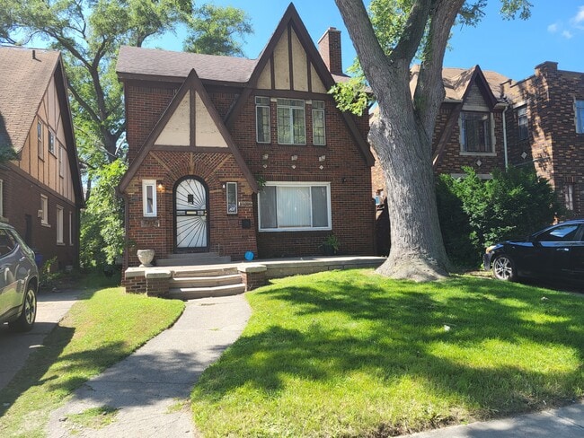 Building Photo - Northlawn Unit 17161