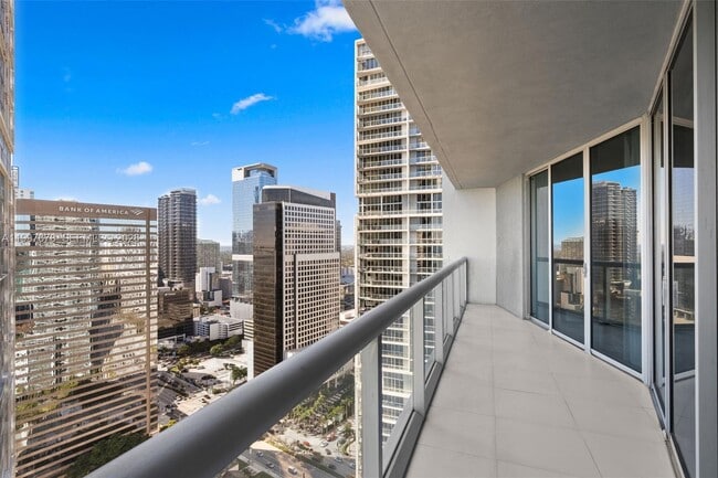 Photo - 475 Brickell Ave Unit 3711