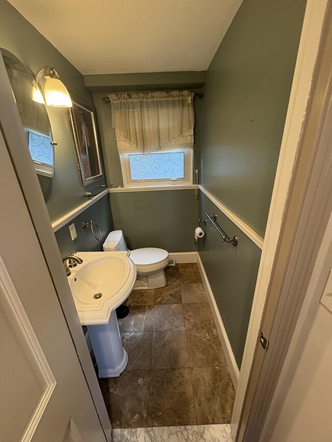41 Raechel Rd