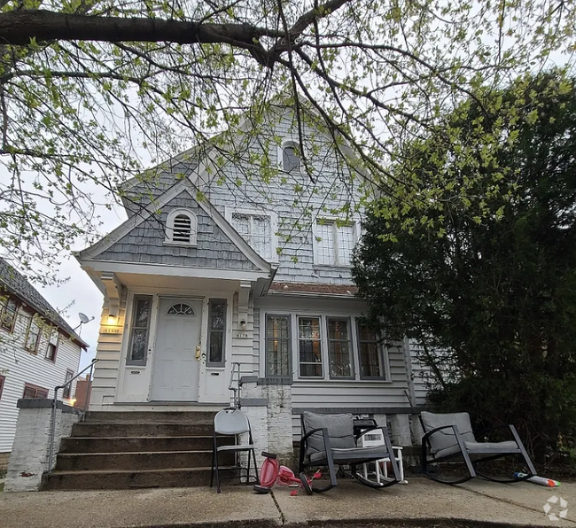 Building Photo - 4178 N 21st St Unit Lower Rental