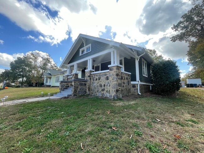 Photo - ?? COMING SOON ?? Charming 3 Bed / 1 Bath ...