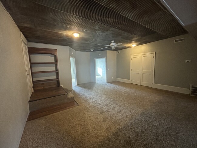 Photo - 111 W Culton St House