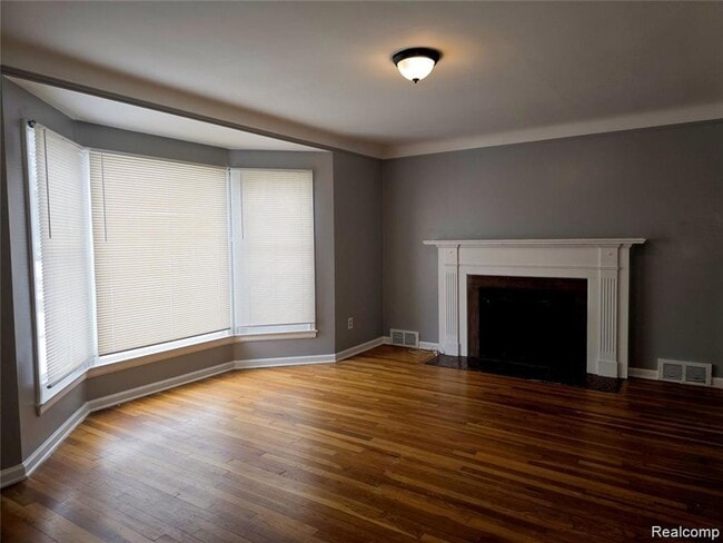 Photo - WELL MAINTAINED 3 BEDROOM 1.5 BATH BRICK BUNGALOW LOCATED IN ESTABLISHED WEST DEARBORN NEIGHBORHOOD