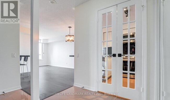 Photo - 8 Hillcrest Ave Unit 618