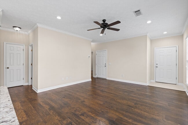 Photo - 1601 Over Cup Cir