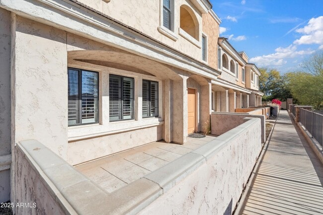 Photo - 10757 N 74th St