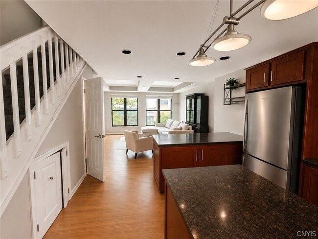 Photo - 133 Walton St