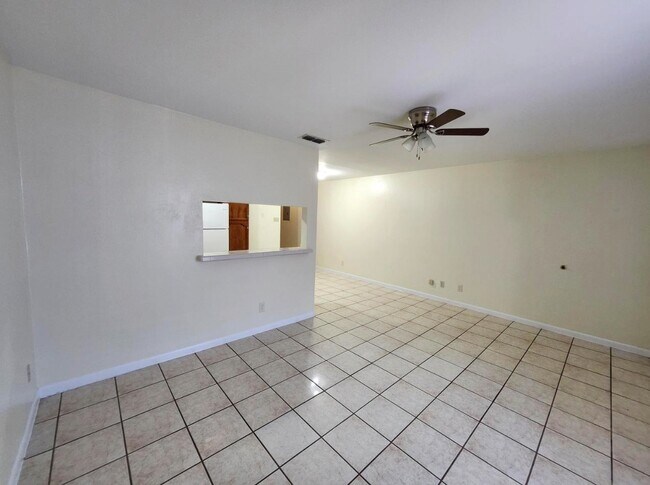 Photo - 3005 Reynolds St Unit 1