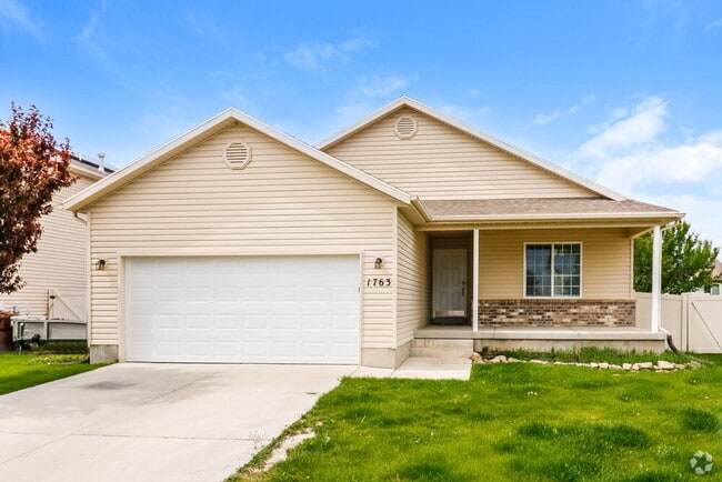 Building Photo - 1763 E Independence Way Rental