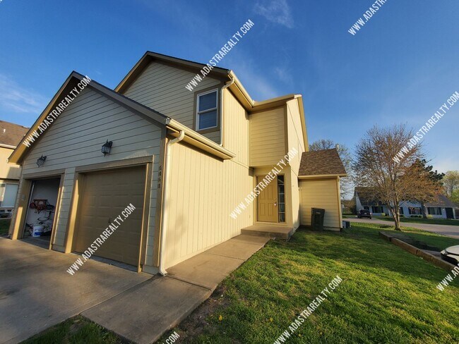 Photo - Beautiful and Spacious Louisburg Townhome-Available in JUNE!!