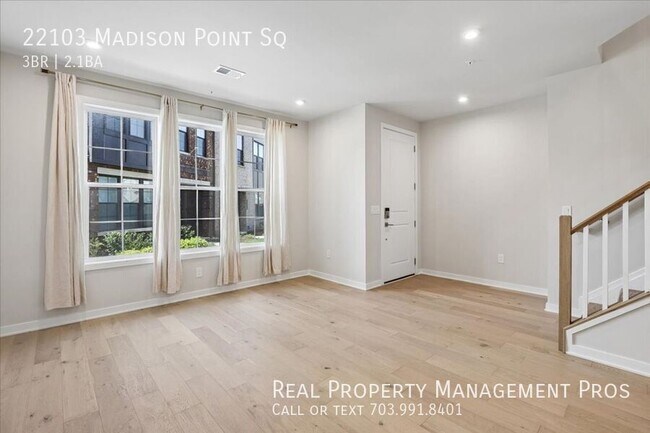 Photo - 22103 Madison Pt Sq
