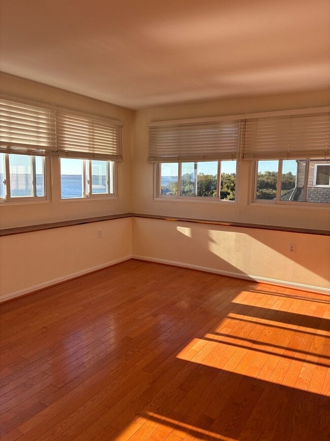 Photo - 1 Bedroom Waterfront Condo in Historic Dow...